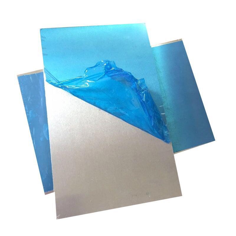 W jaki sposób manifestuje się lekka przewaga arkusza aluminiowego? Jakie są zastosowania arkusza aluminiowego w lotniczej przestrzeni?